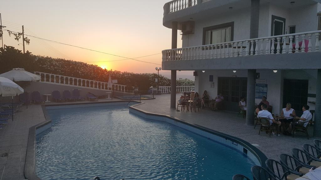 Villa Marina Hersonissos  Eksteriør billede
